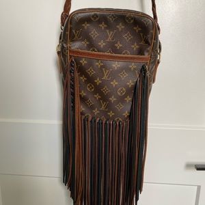 100% authentic LV crossbody